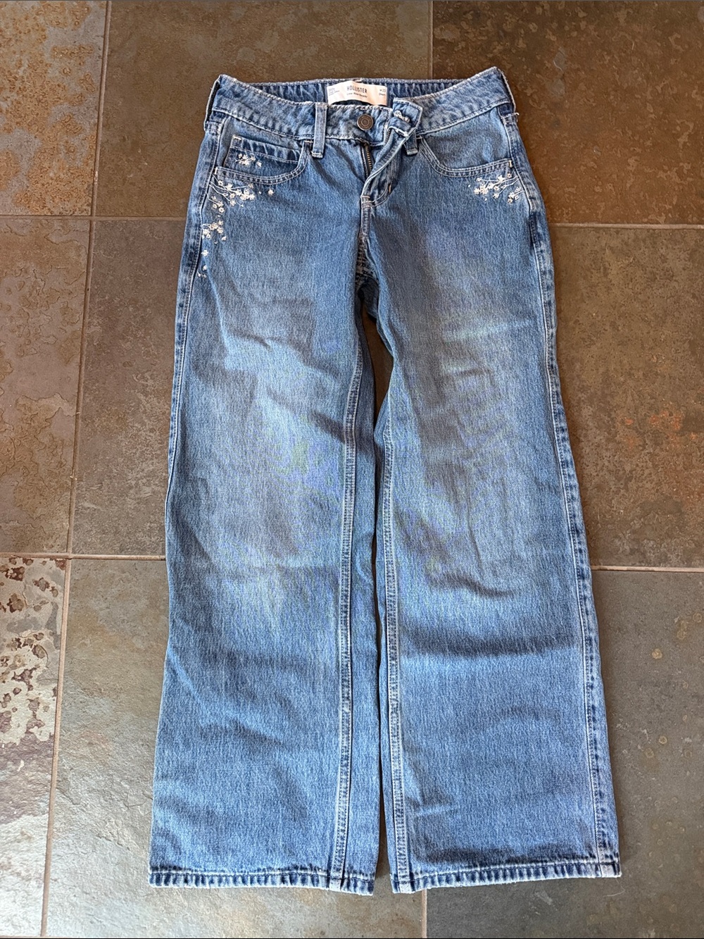 Hollister Light Blue Embroidered Wide-Leg Jeans size 23 short